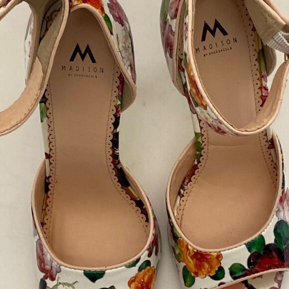 Madison by Shoedazzle Women's Antiqua Floral Open Toe Heeled Sandals Size 8 - Picture 4 of 8